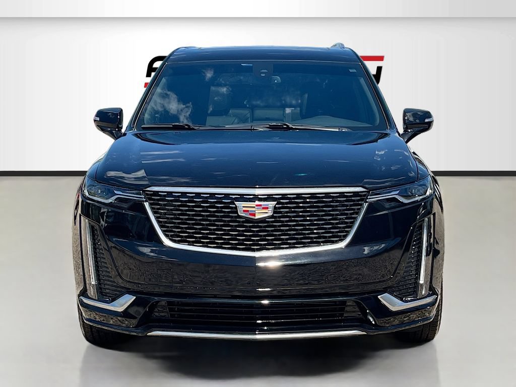 Used 2024 Cadillac XT6 Luxury AWD/4WD image 2