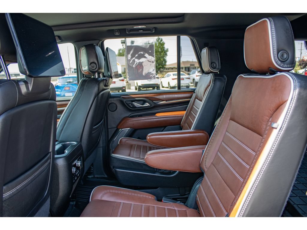 Used 2023 GMC Yukon Denali Ultimate AWD/4WD image 18