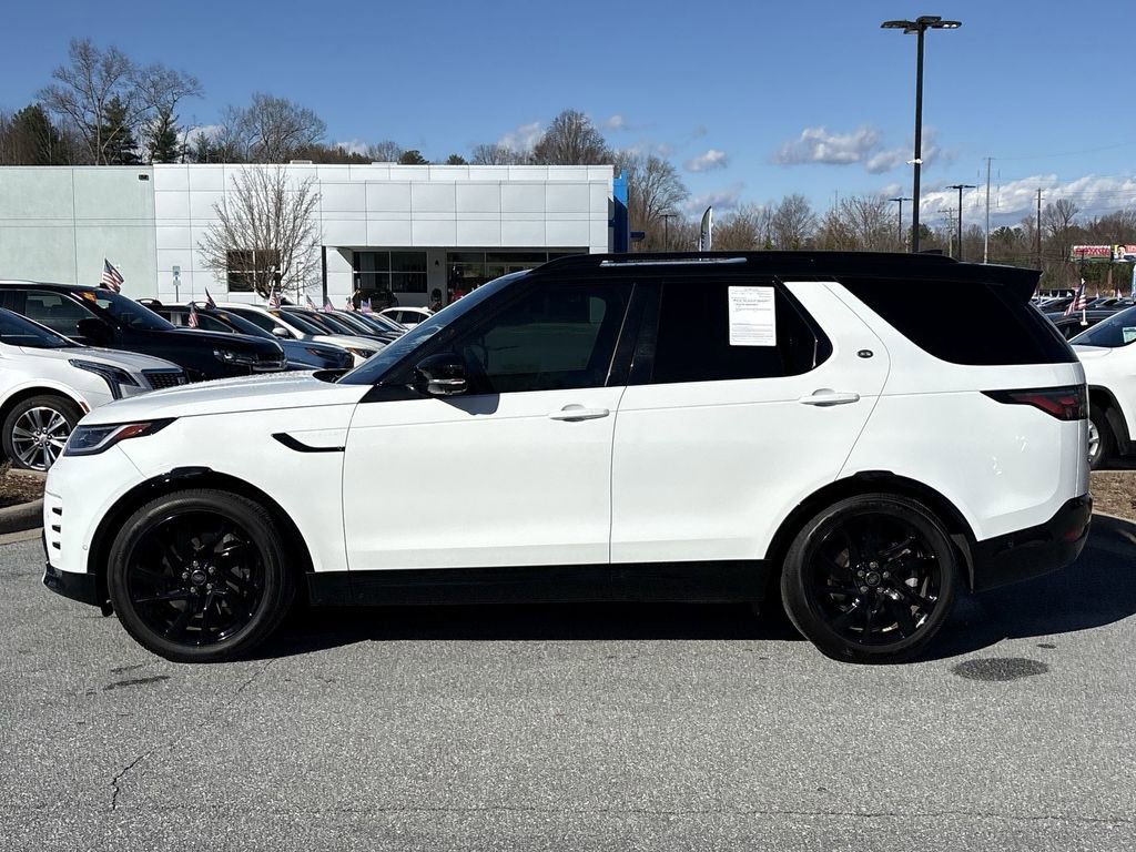 Used 2023 Land Rover Discovery S R-Dynamic image 6
