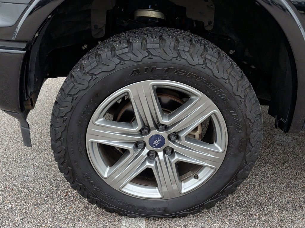 Used 2018 Ford F150 Lariat w/ Equipment Group 502A Luxury AWD/4WD image 52