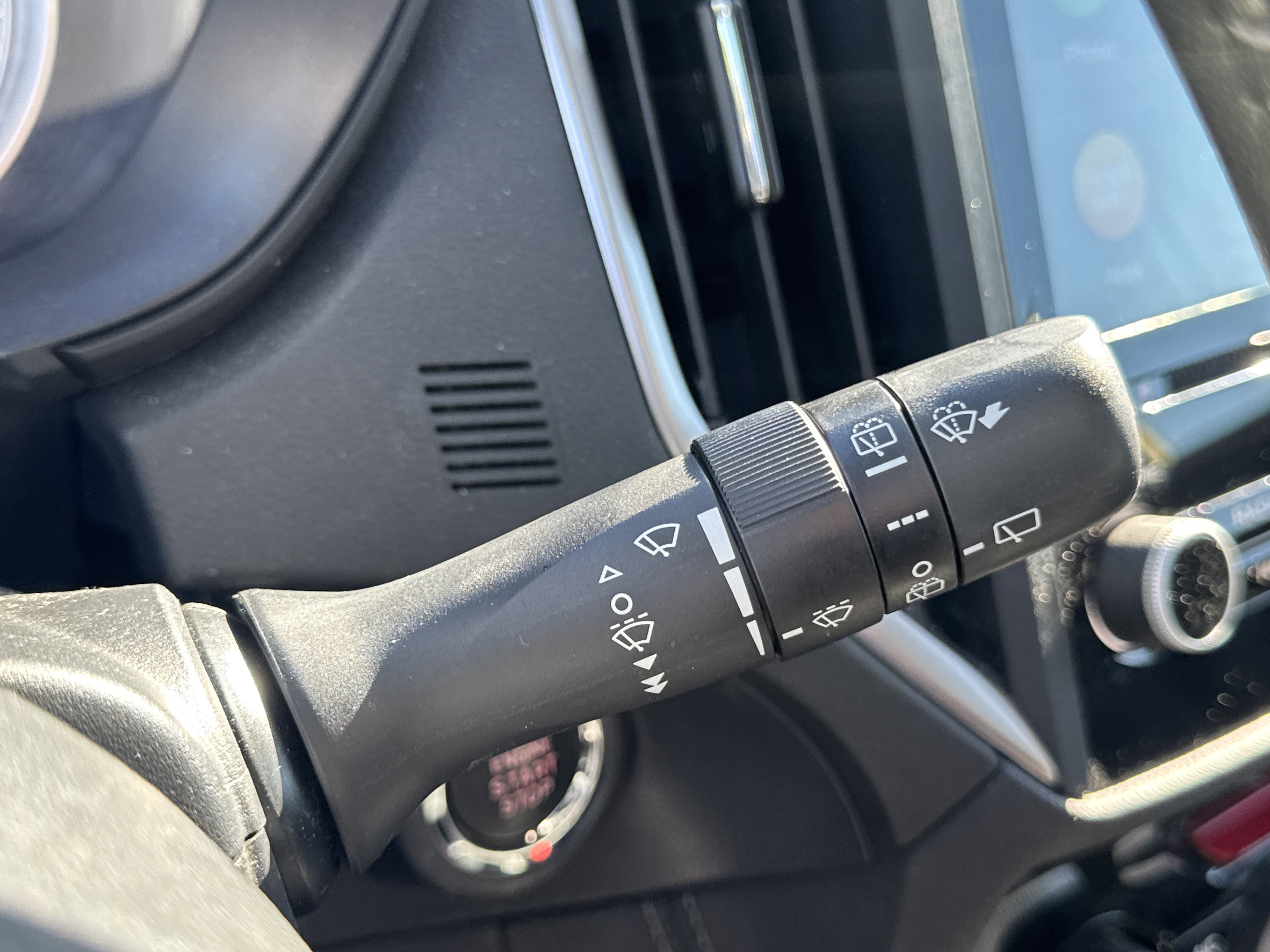 Certified 2023 Subaru Forester Limited image 17