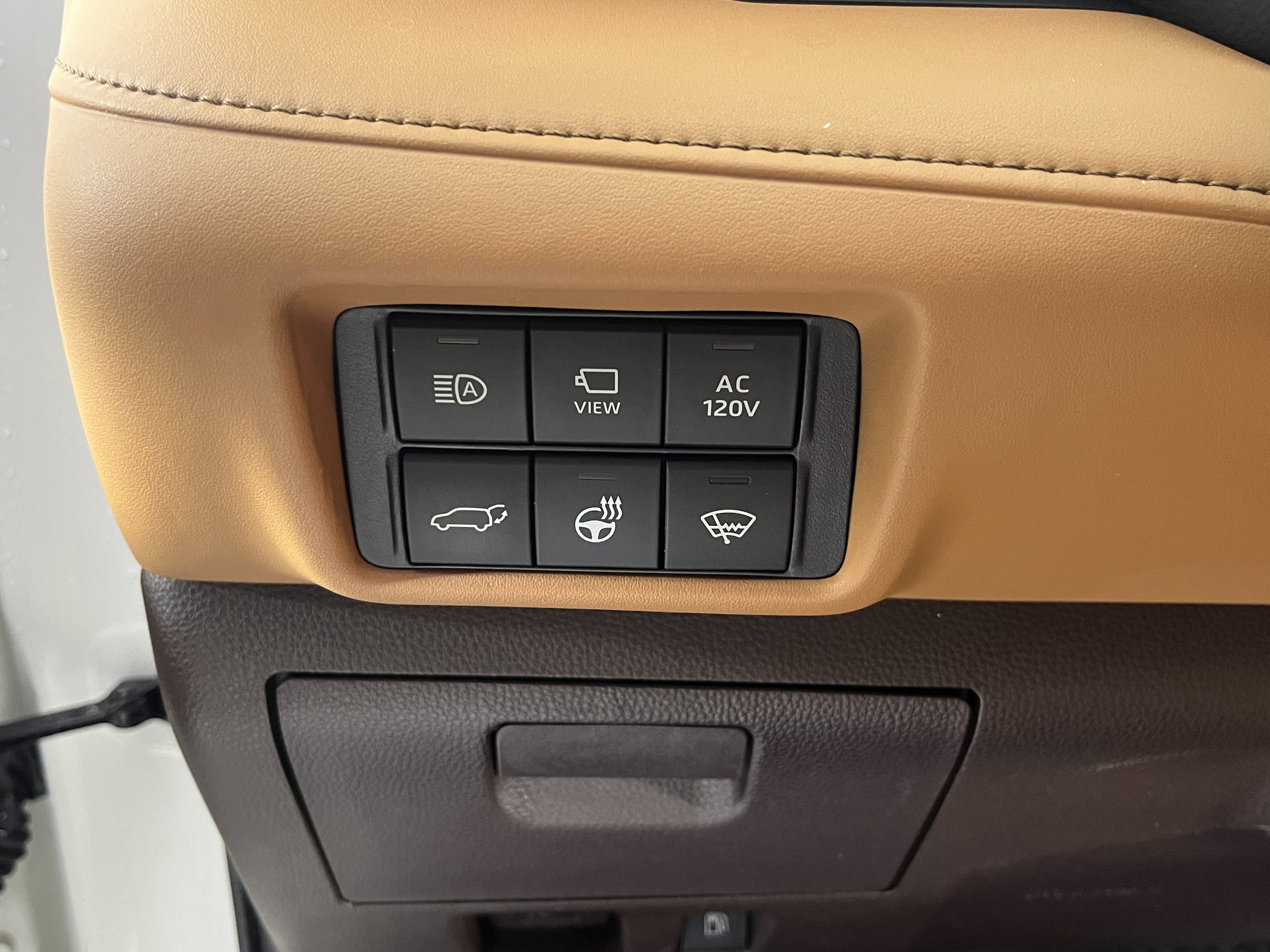 Used 2021 Toyota Highlander Platinum image 21