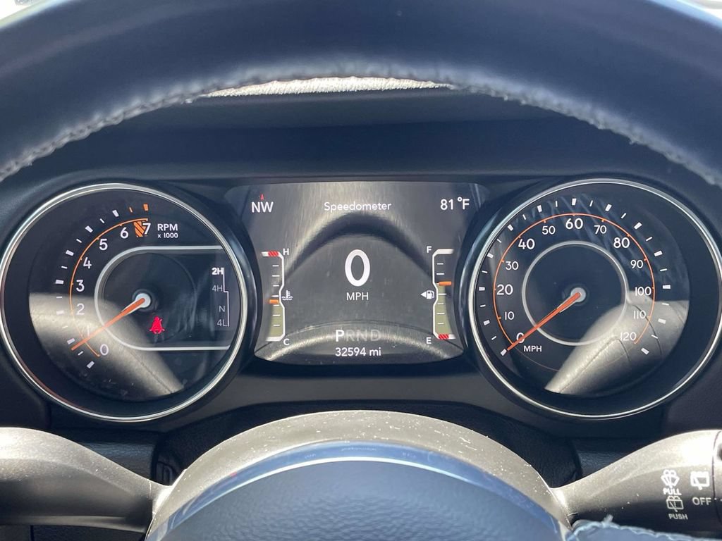 Used 2021 Jeep Wrangler Unlimited Sahara AWD/4WD image 28