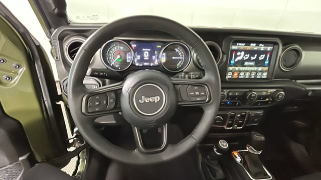 Used 2023 Jeep Wrangler Unlimited w/ Cold Weather Group AWD/4WD image 14