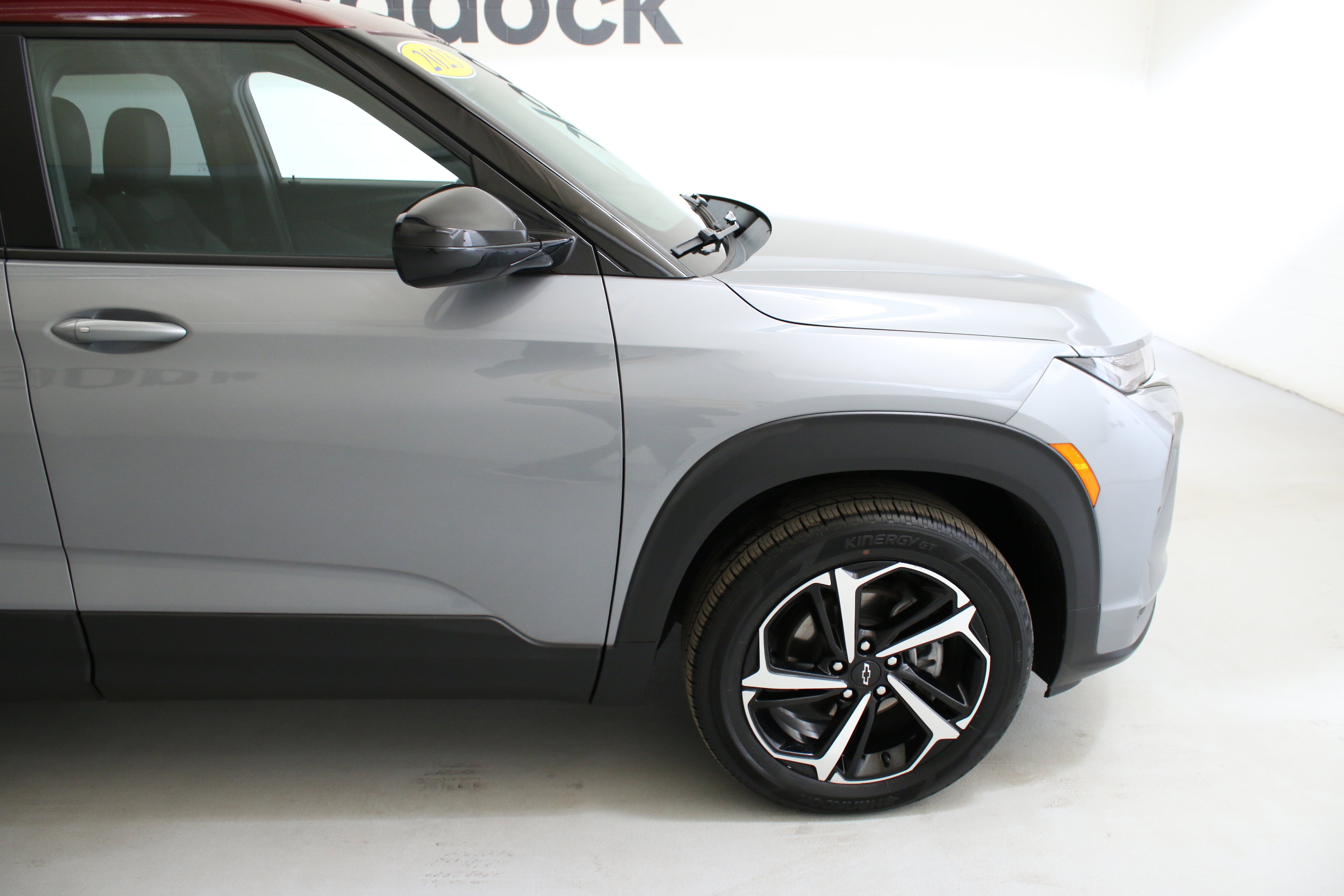 Used 2023 Chevrolet TrailBlazer RS w/ Sun and Liftgate Package image 11