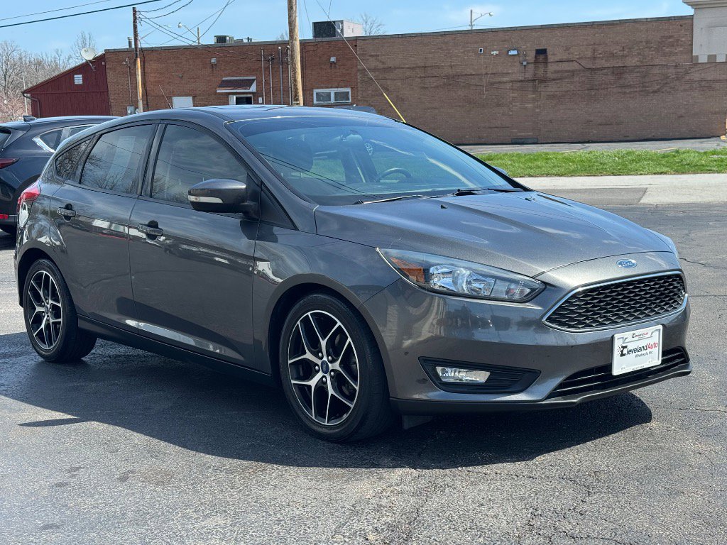 Used 2017 Ford Focus SEL w/ Cold Weather Package image 4