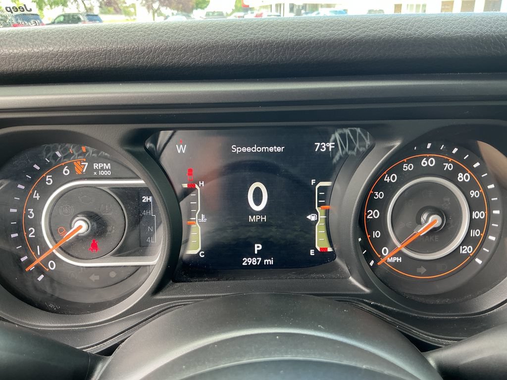 Certified 2025 Jeep Gladiator Sport AWD/4WD image 18
