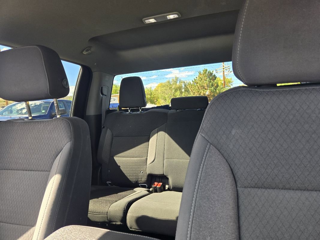 Used 2022 Chevrolet Silverado 2500 LT w/ Convenience Package image 17