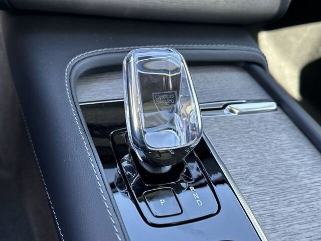 New 2024 Volvo XC90 B6 Ultimate w/ Protection Package Premier image 12