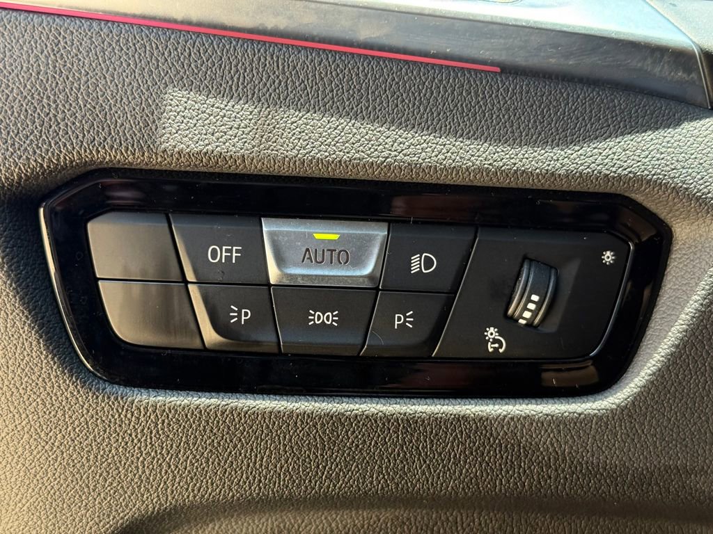 Used 2024 BMW 330i Sedan image 22