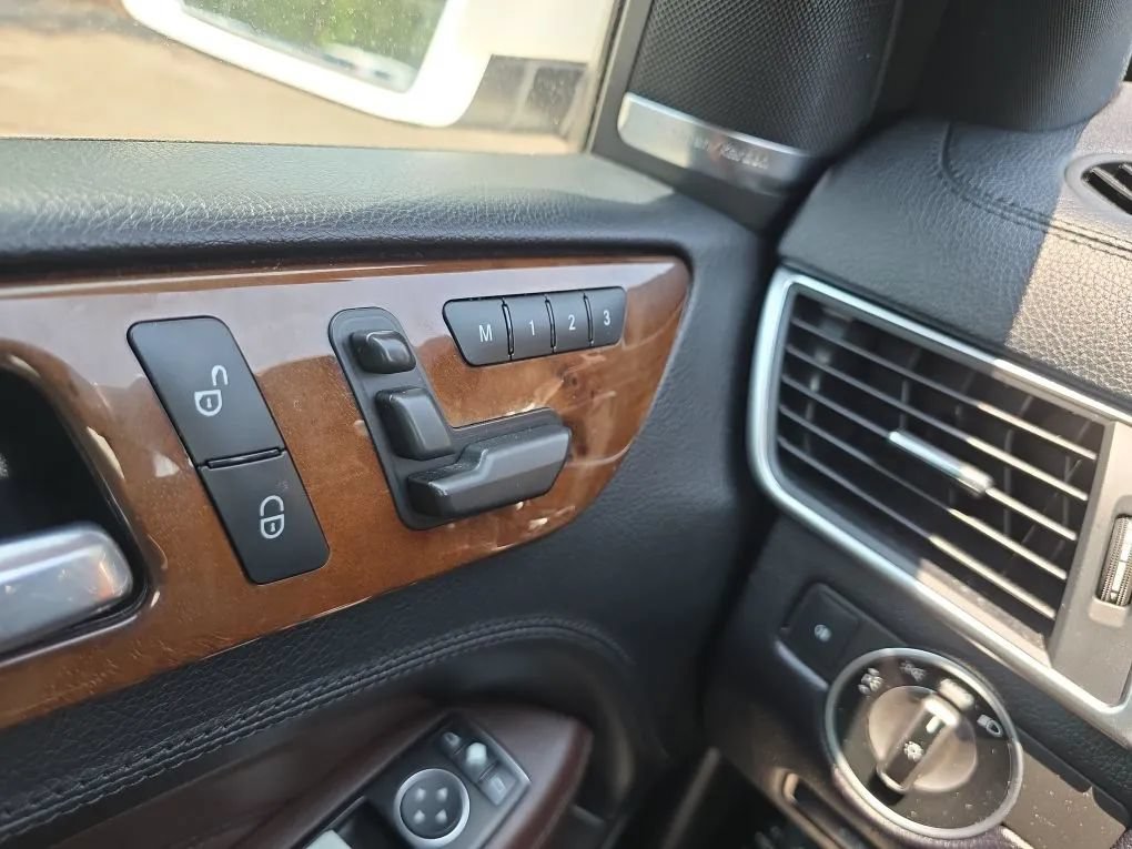 Used 2015 Mercedes-Benz ML 400 4MATIC image 24