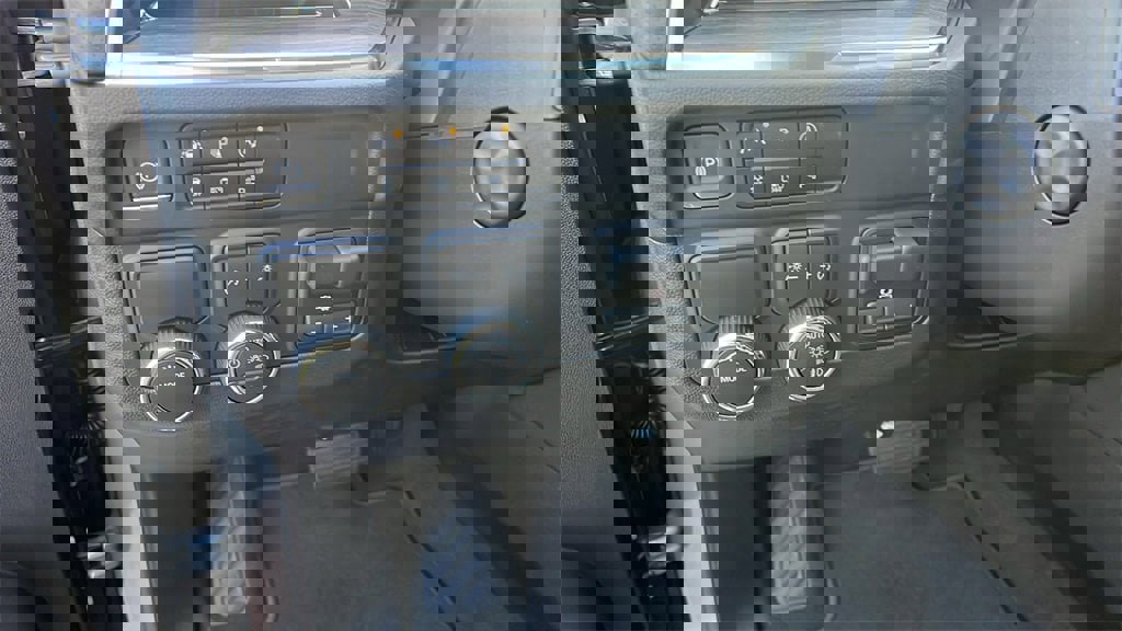 New 2026 Chevrolet Suburban Premier w/ Sun And Tow Package image 22