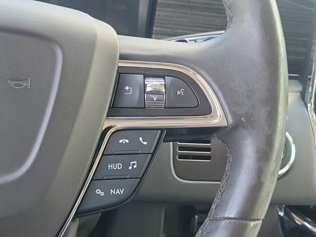 Used 2020 Lincoln Navigator Black Label w/ Cargo Convenience Package AWD/4WD image 9