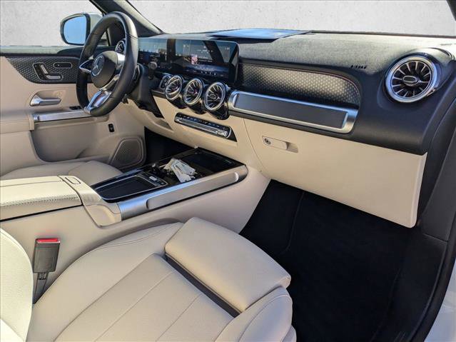 Certified 2025 Mercedes-Benz GLB 250 image 20