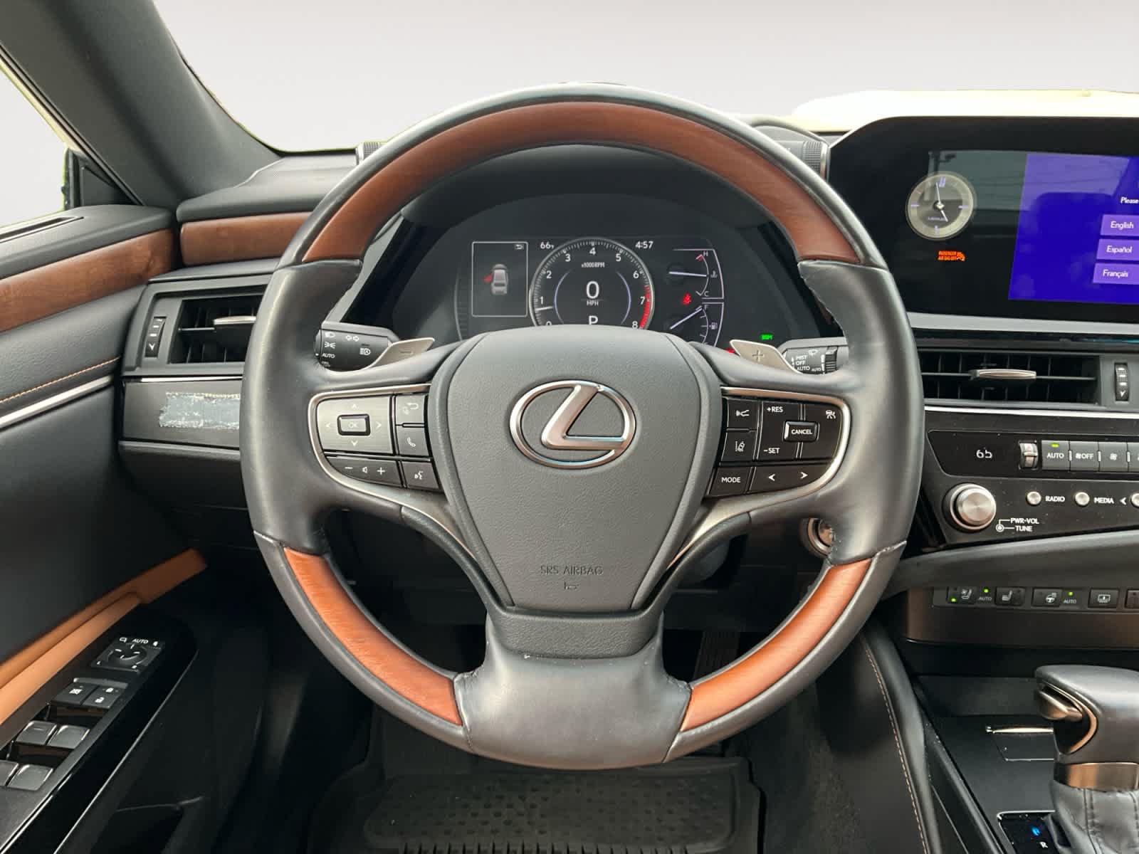 Used 2024 Lexus ES 350 w/ Accessory Package (Z1) FWD image 18