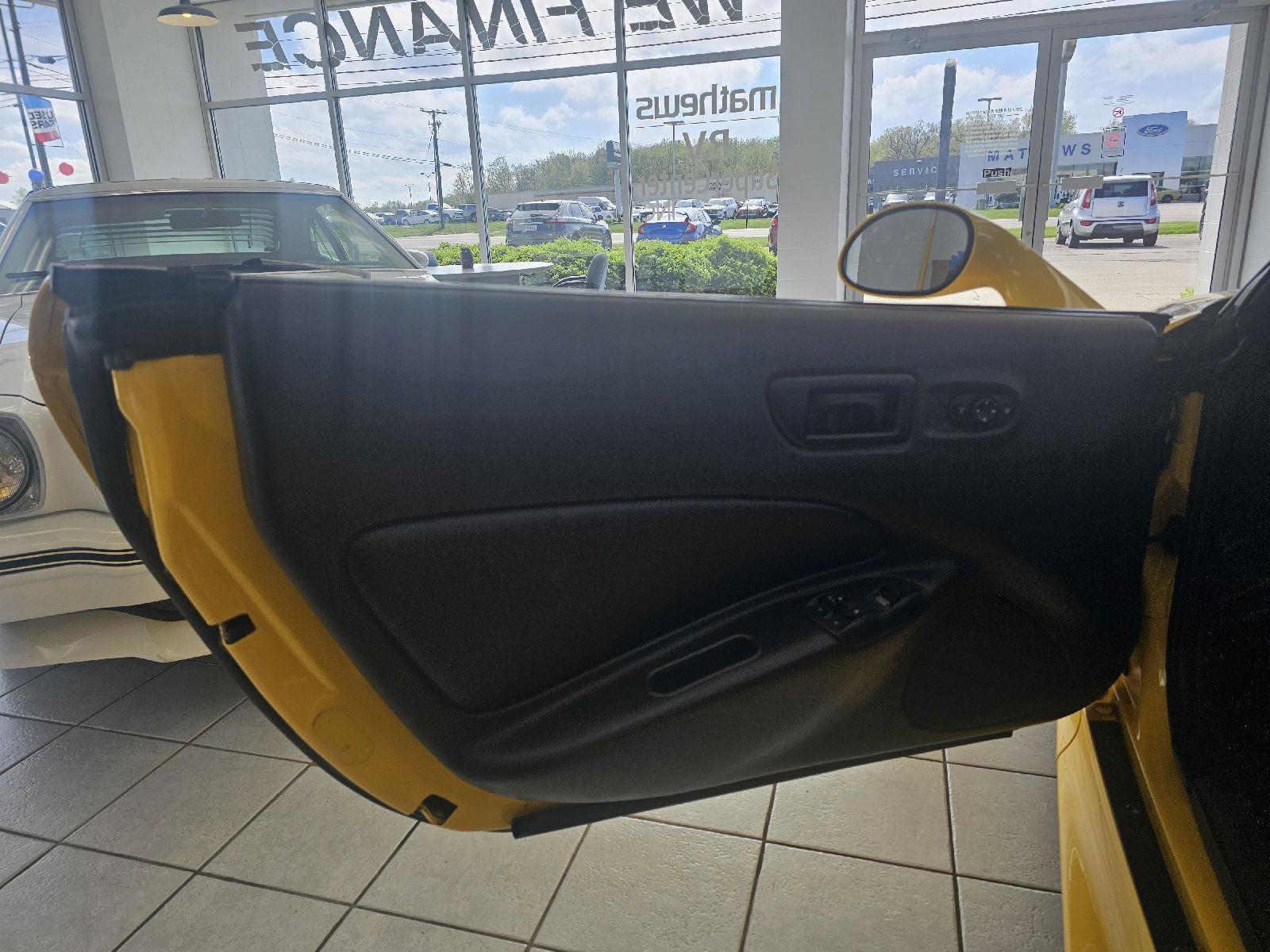 Used 1999 Plymouth Prowler RWD image 9