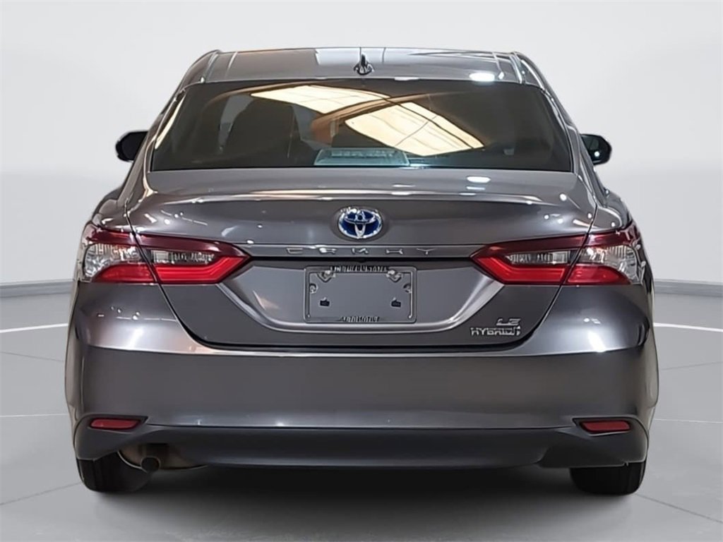 Used 2022 Toyota Camry LE image 6