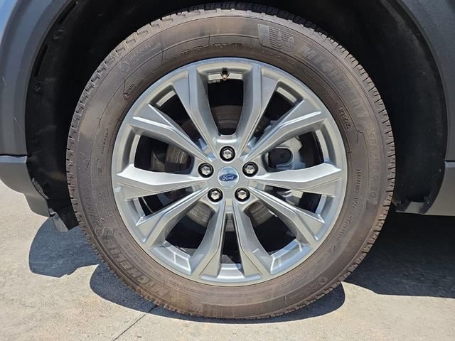 Certified 2023 Ford Explorer XLT w/ Equipment Group 202A AWD/4WD video 3