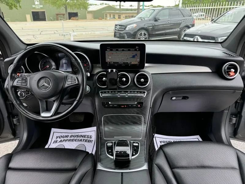 Used 2019 Mercedes-Benz GLC 300 4MATIC image 39