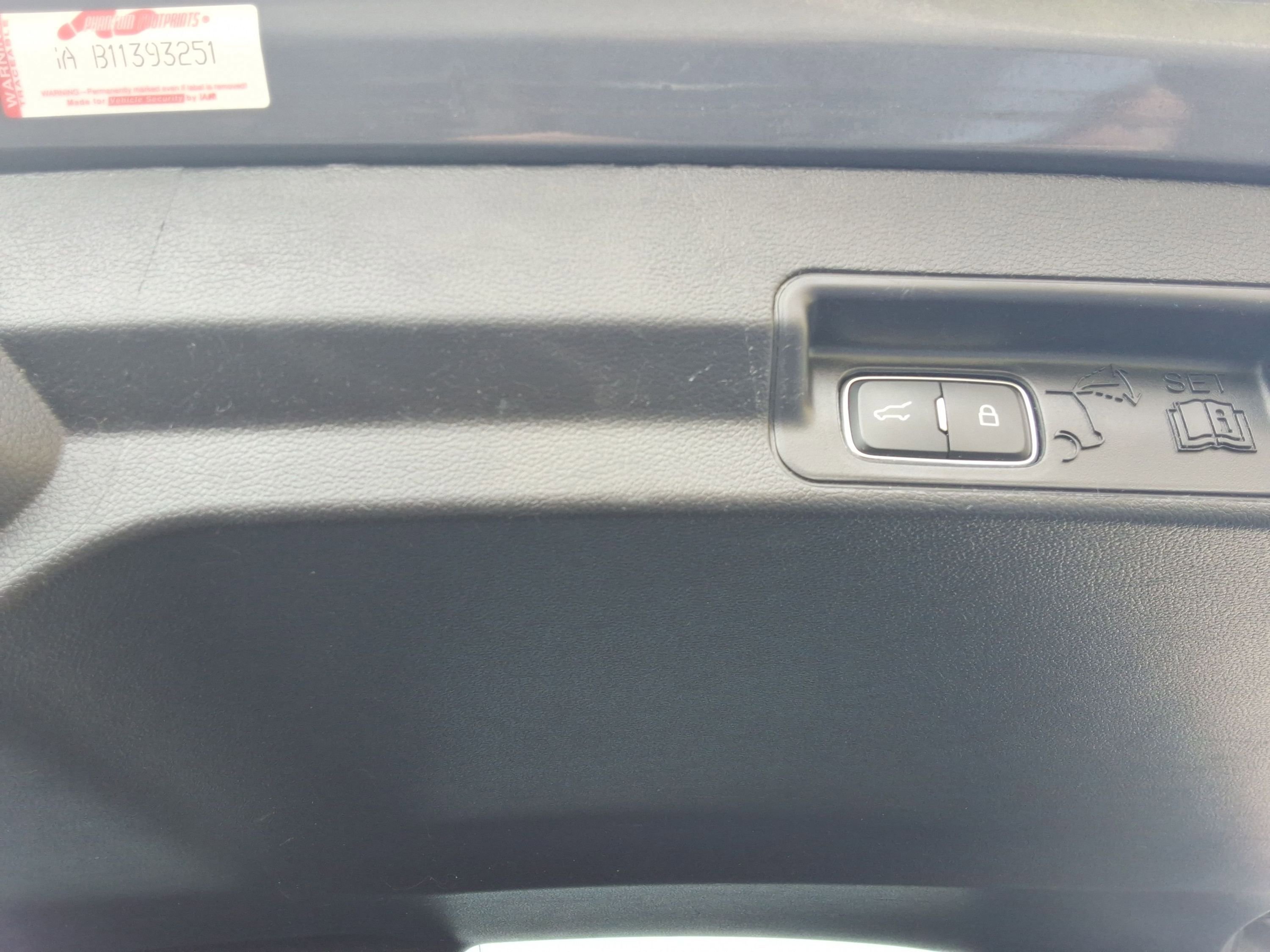 Used 2022 Ford Explorer Platinum w/ Equipment Group 601A image 22