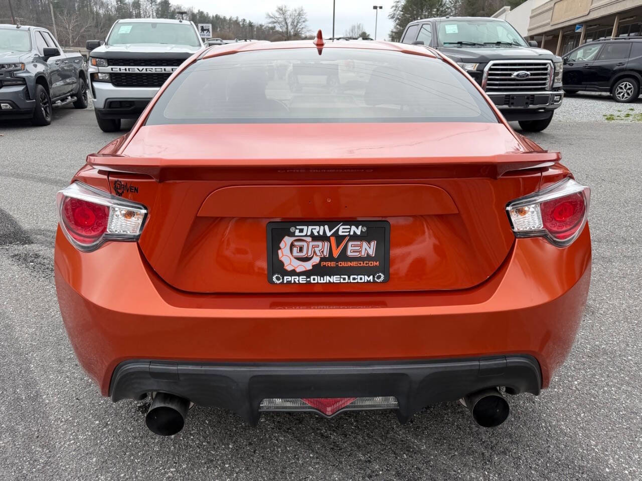 Used 2015 Scion FR-S image 9