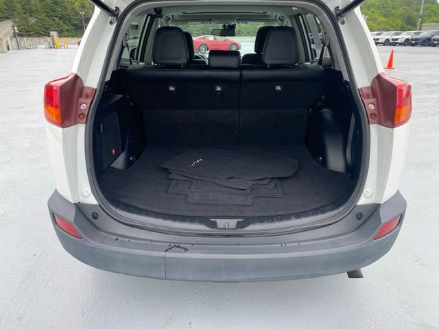 Used 2015 Toyota RAV4 Limited w/ Technology Package AWD/4WD image 8