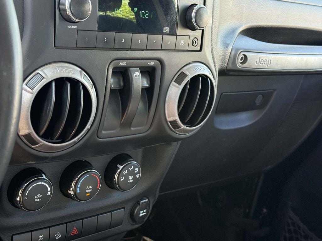 Used 2014 Jeep Wrangler Sport w/ Quick Order Package 24S AWD/4WD image 21