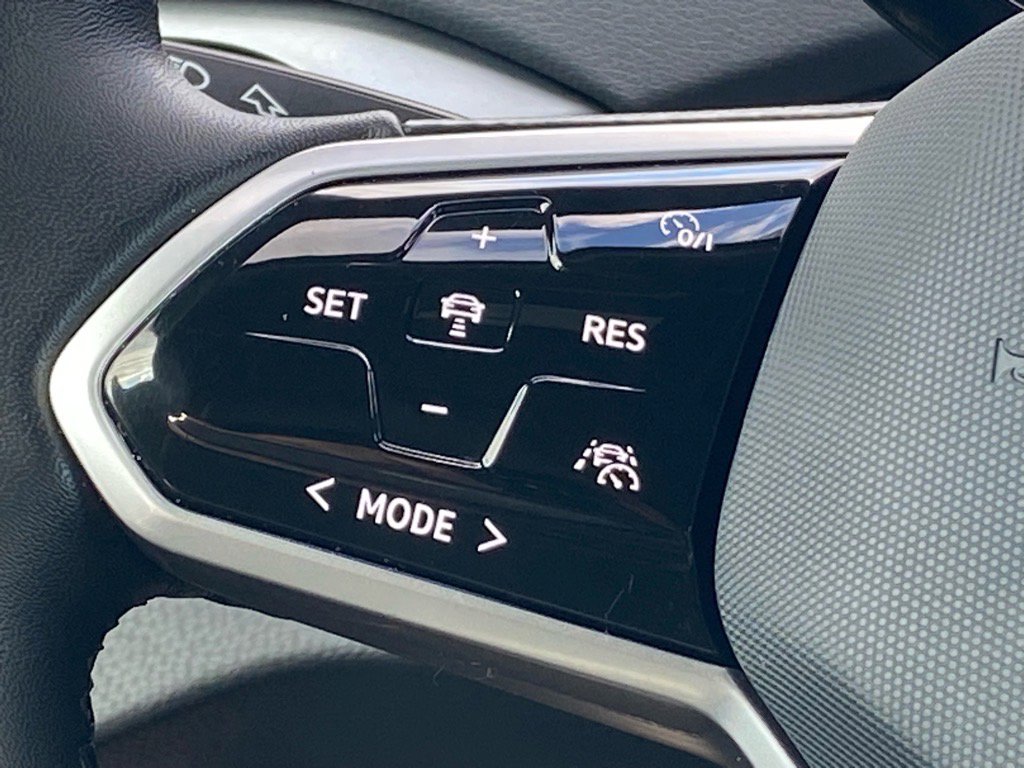 Certified 2023 Volkswagen ID.4 Pro image 8