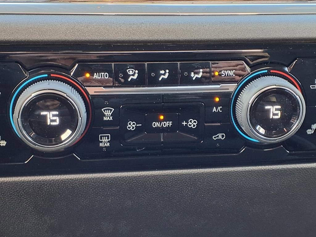 New 2025 Chevrolet Silverado 2500 LT w/ Convenience Package image 15