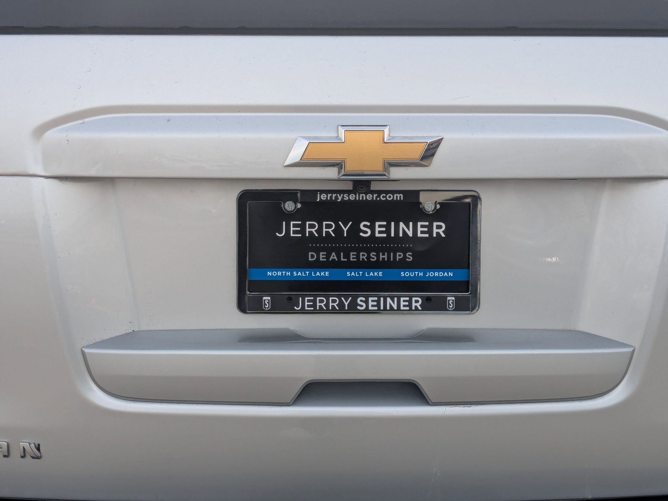 Used 2018 Chevrolet Suburban Premier image 13