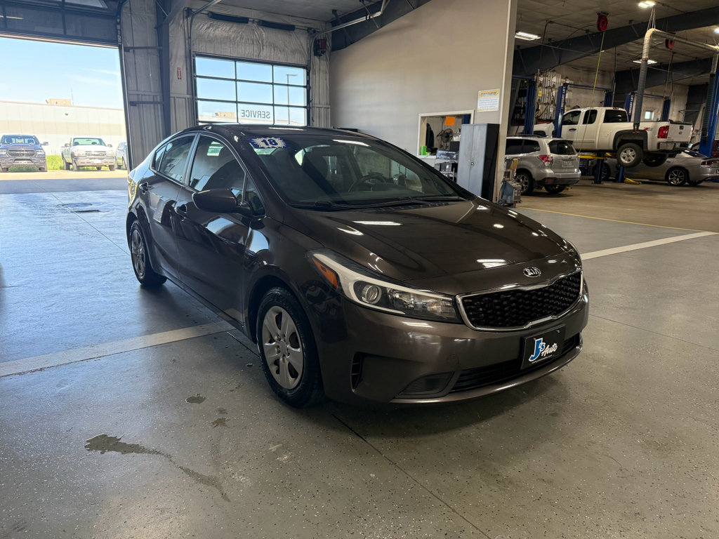 Used 2018 Kia Forte LX FWD image 4