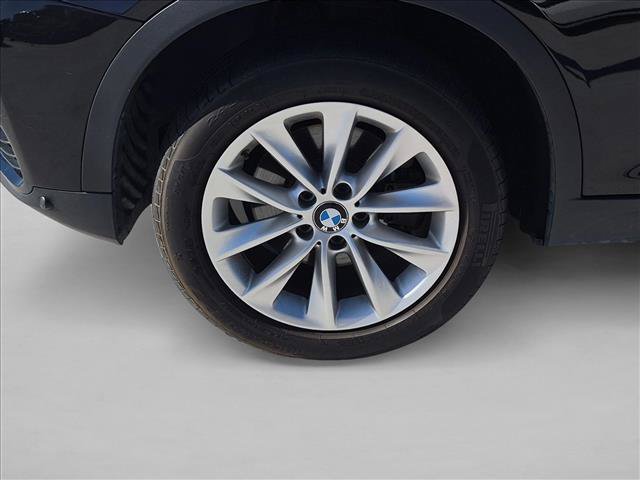 Used 2017 BMW X3 sDrive28i RWD image 14