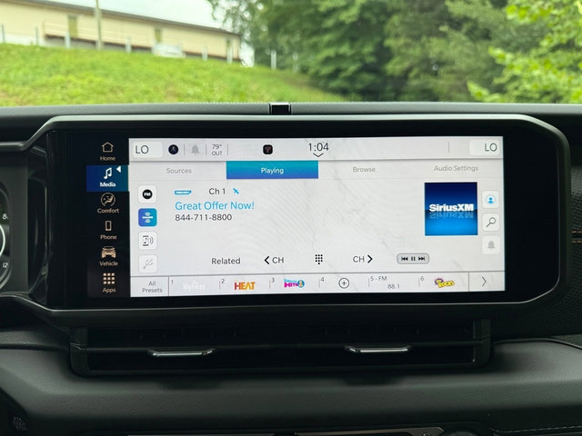 New 2025 Jeep Gladiator Mojave w/ Steel Bumper Group image 25