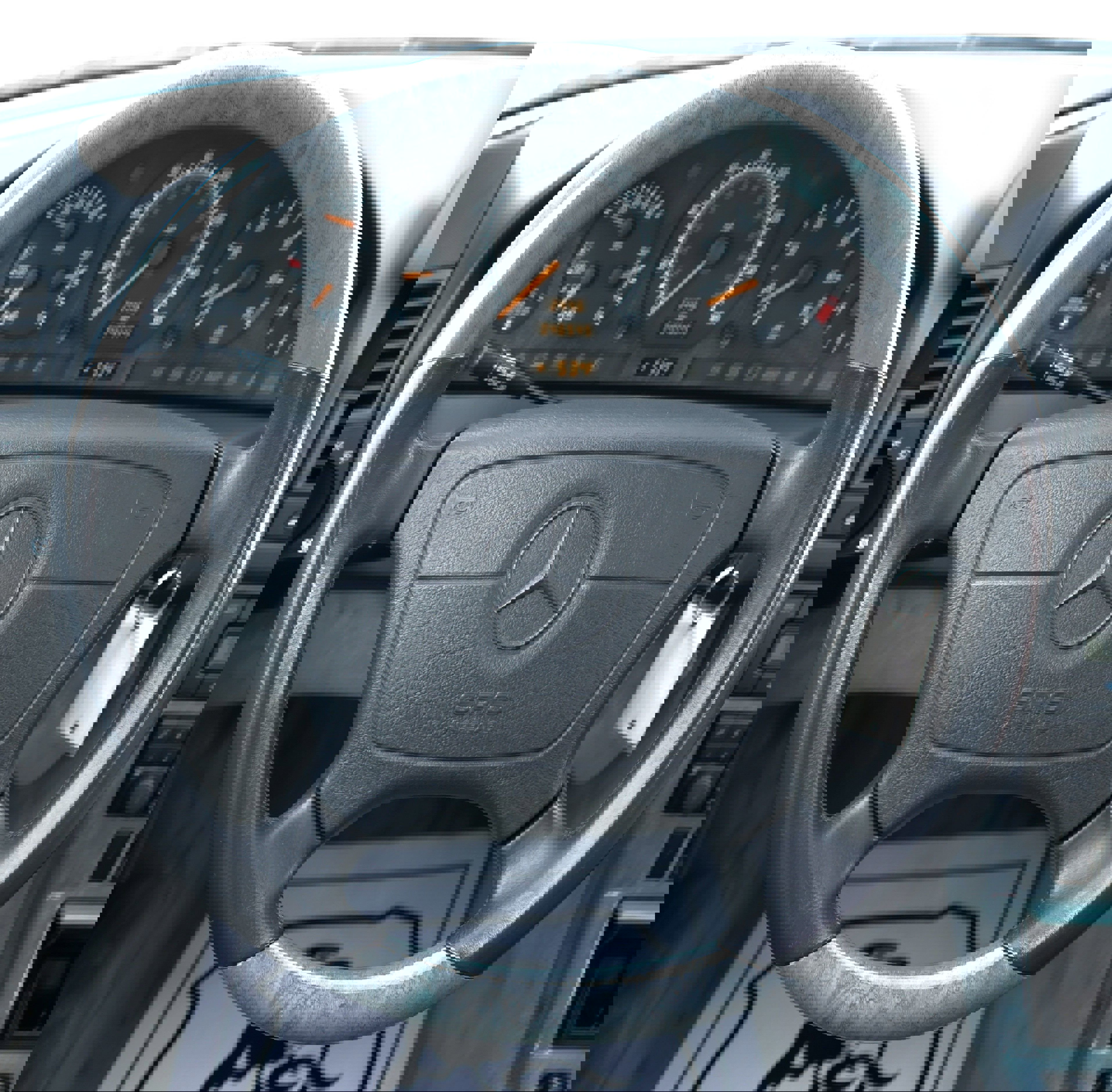 Used 1997 Mercedes-Benz SL 320 image 19