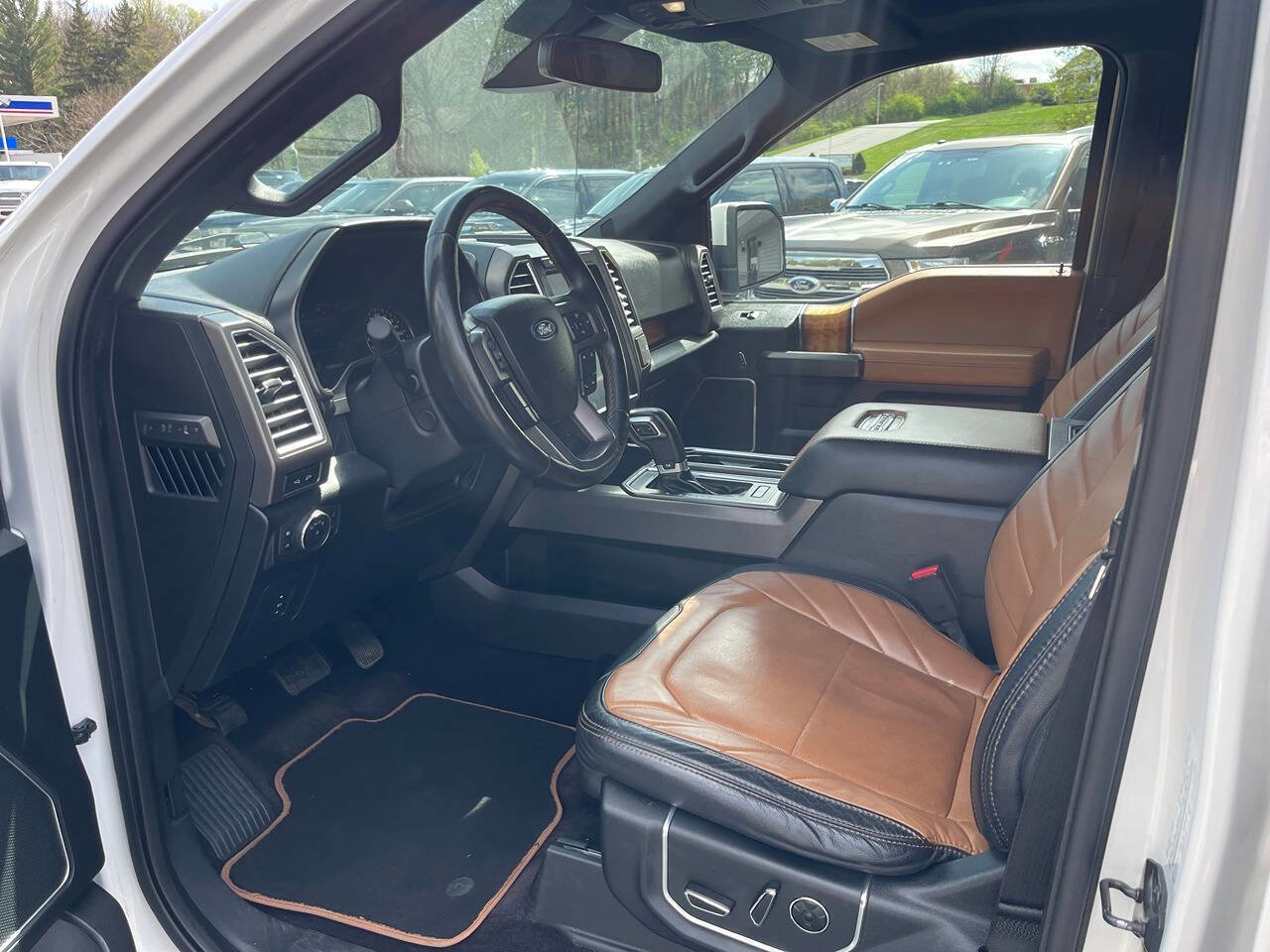 Used 2016 Ford F150 Limited w/ Trailer Tow Package image 18