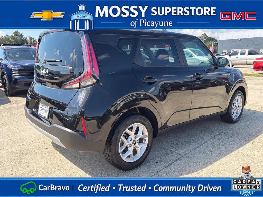 Used 2025 Kia Soul LX w/ LX Technology Package FWD image 6
