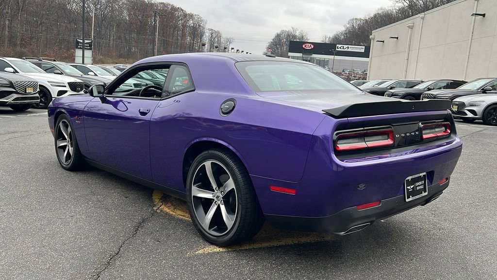 Used 2018 Dodge Challenger R/T image 3