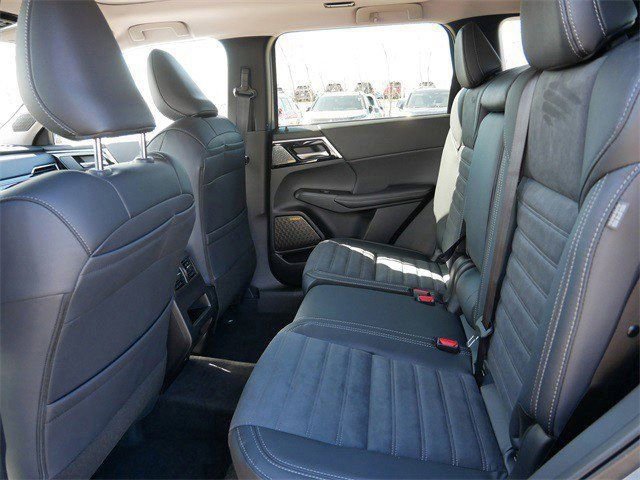 New 2026 Mitsubishi Outlander SE AWD/4WD image 5