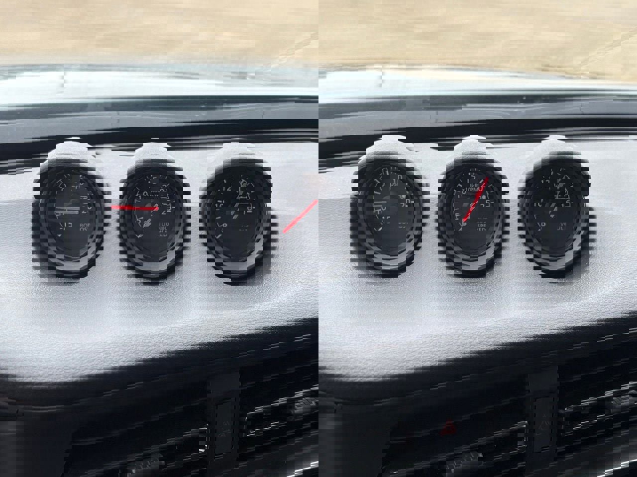 Certified 2024 Nissan Z Performance w/ Floor Mat Package RWD image 15