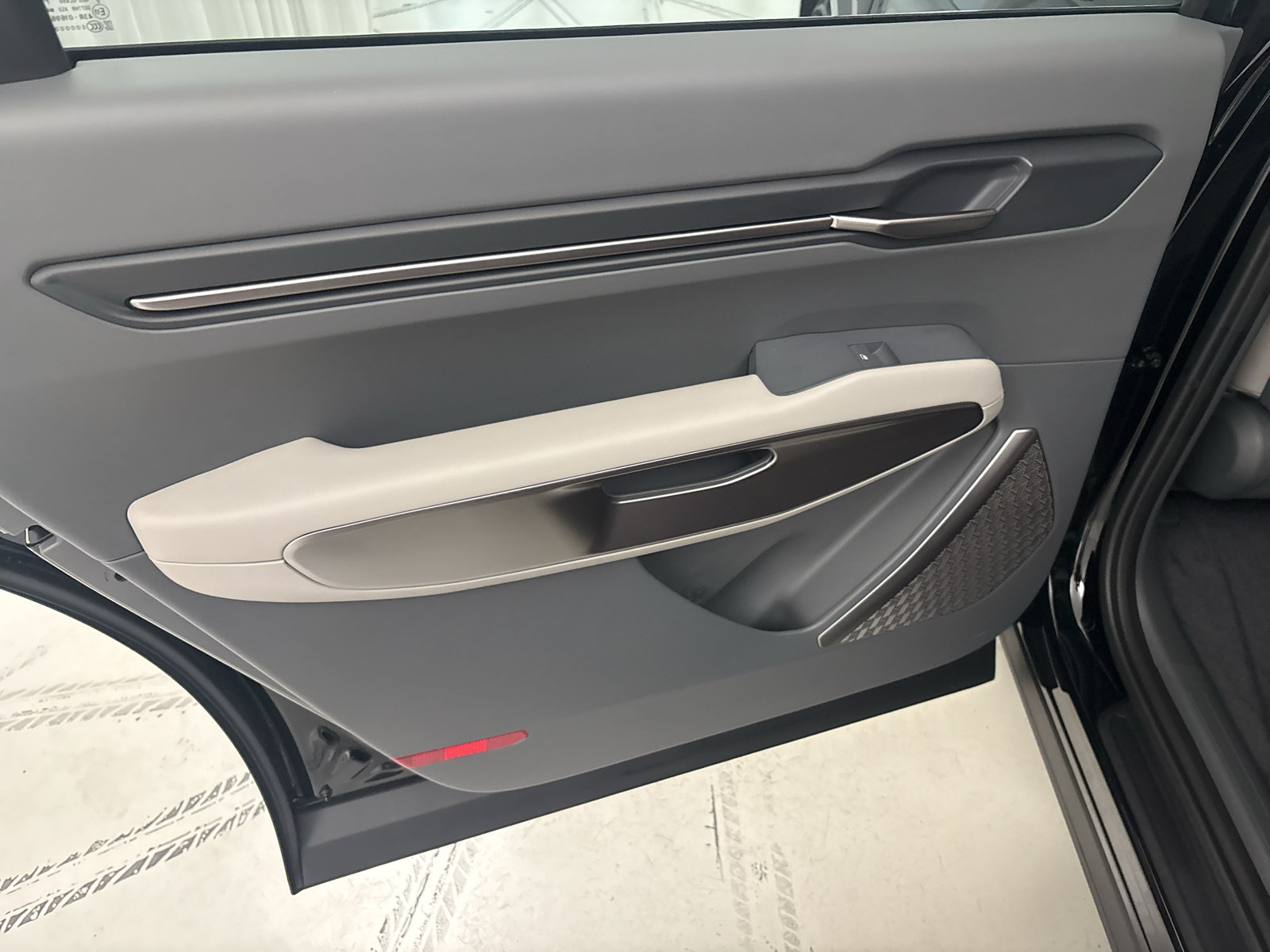 New 2027 Kia EV9 Wind AWD/4WD image 11