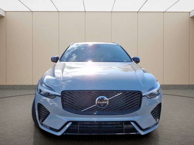 New 2026 Volvo XC60 B5 Plus w/ Protection Package Premier image 4