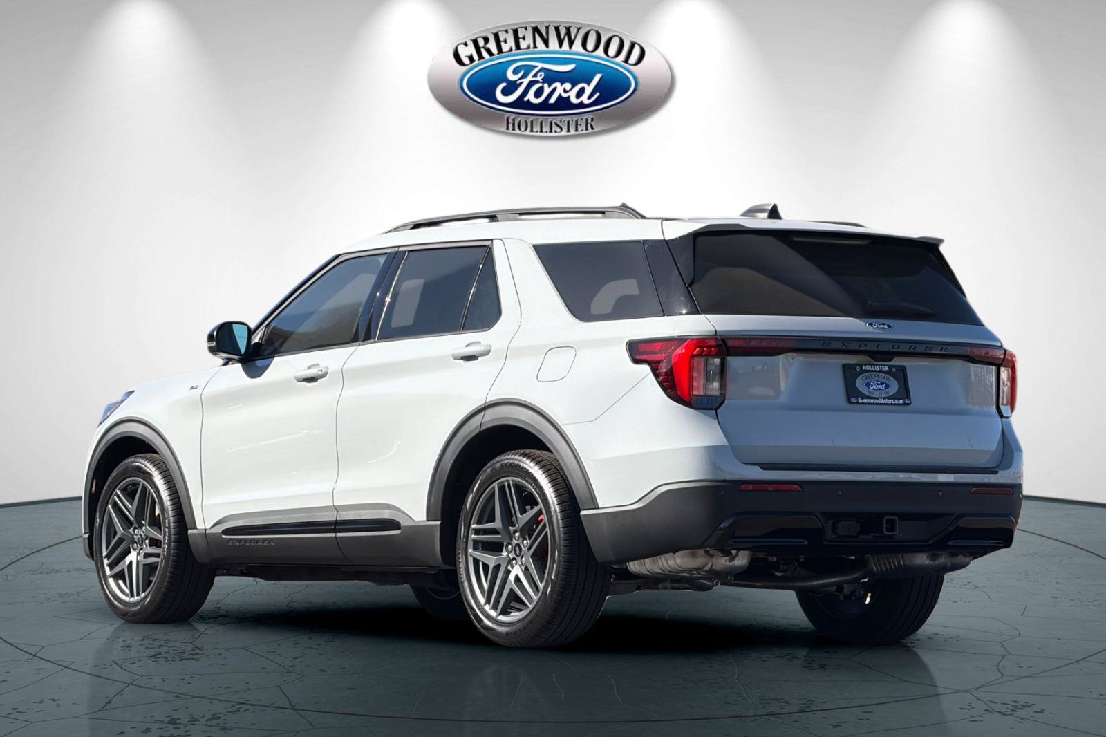 New 2027 Ford Explorer ST-Line w/ Premium Package RWD image 6
