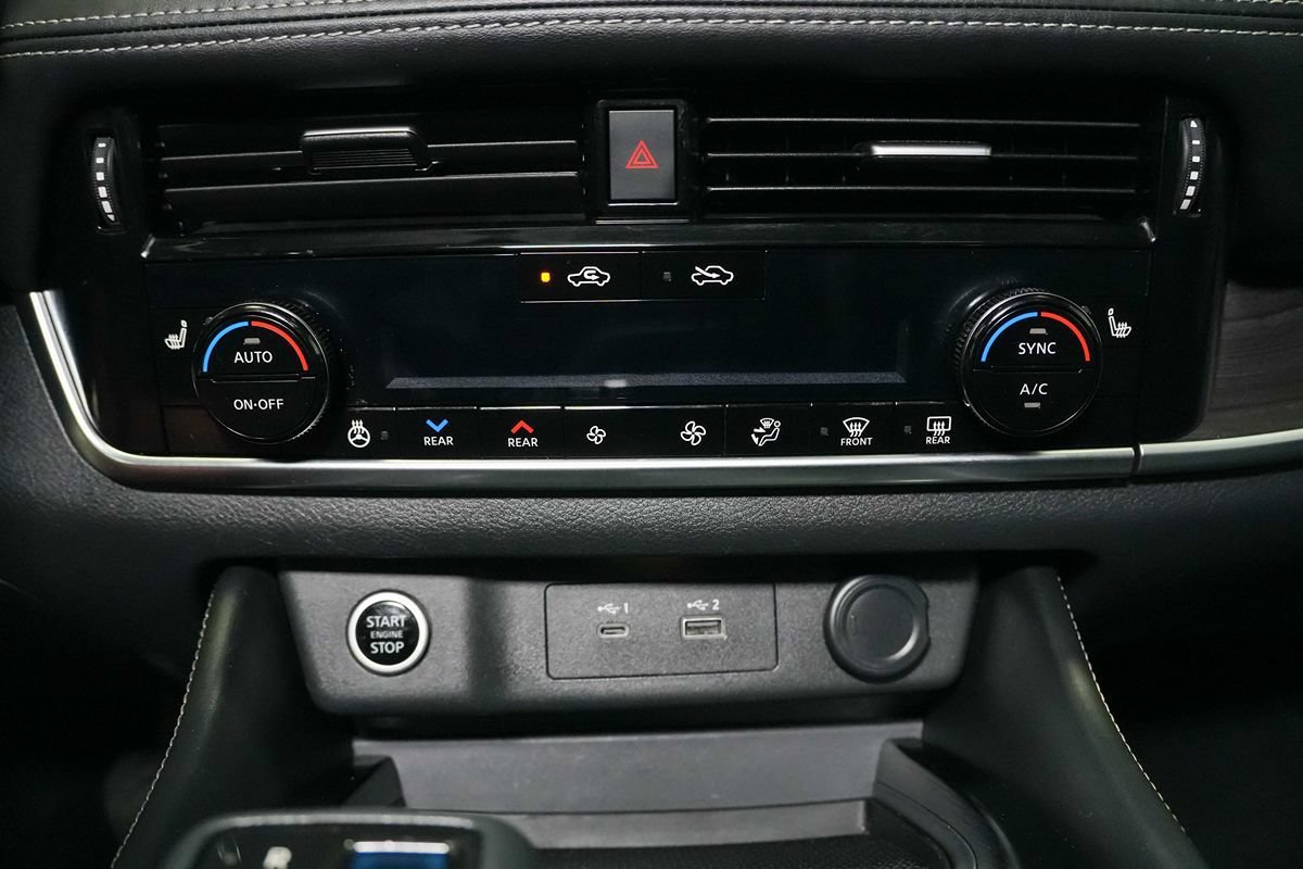 Used 2021 Nissan Rogue SL FWD image 15