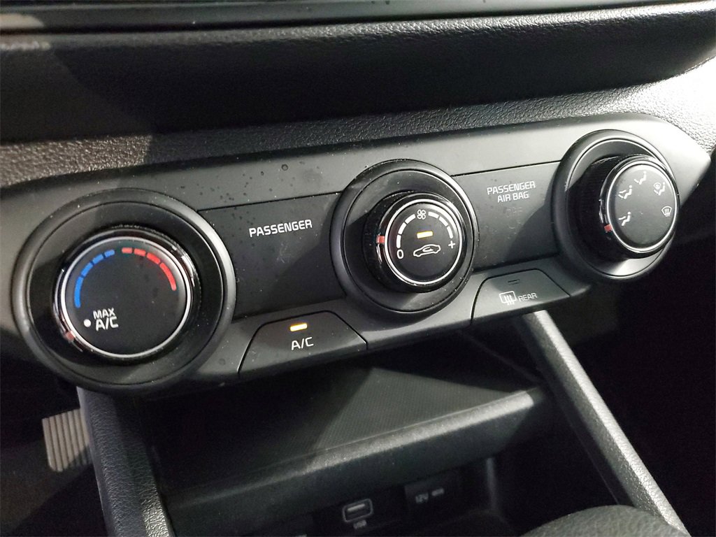 Certified 2022 Kia Forte LXS w/ LXS Technology Package image 30