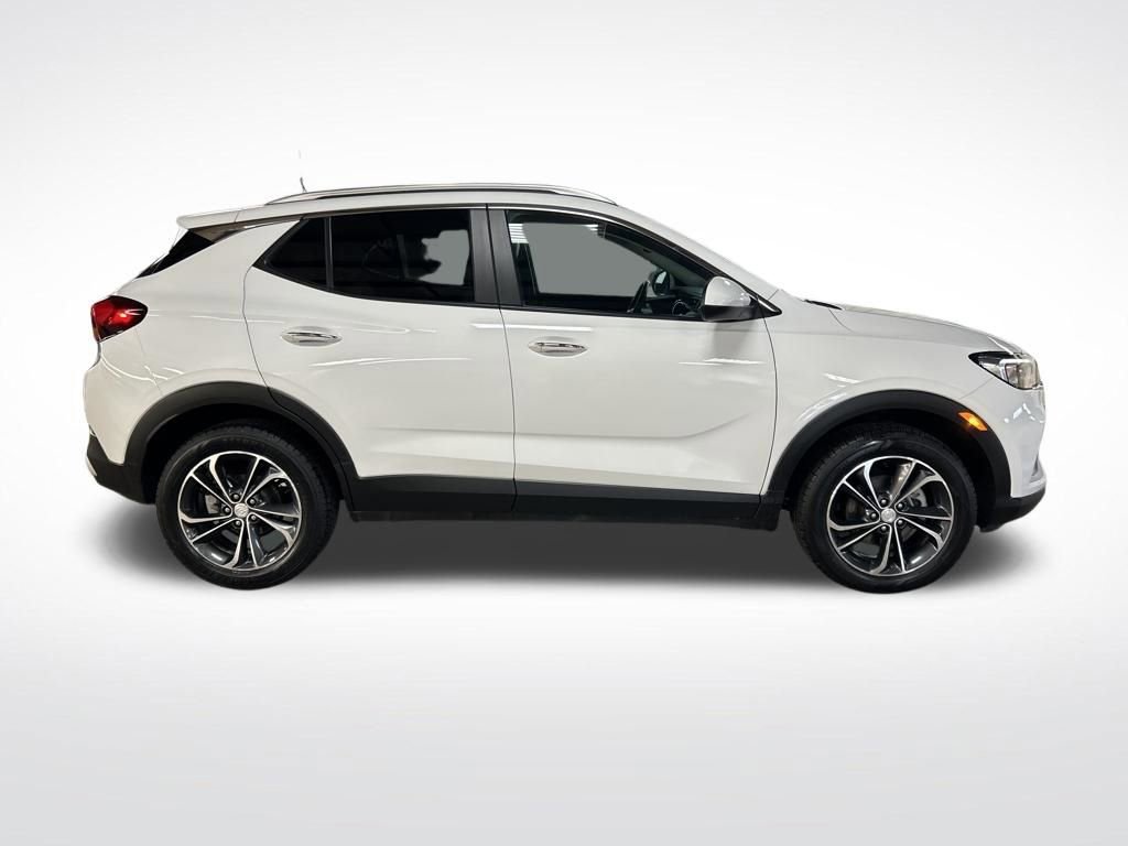 Certified 2023 Buick Encore GX Select w/ Safety Package II image 7