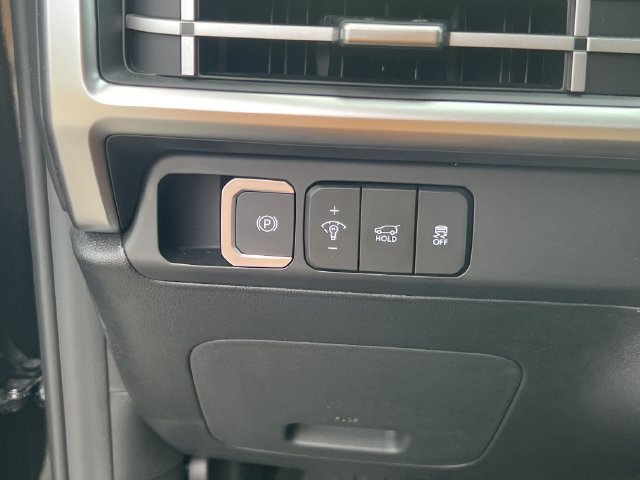 Used 2026 Hyundai Santa Fe SEL FWD image 32