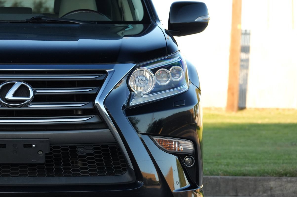 Used 2014 Lexus GX 460 w/ Premium Package AWD/4WD image 23