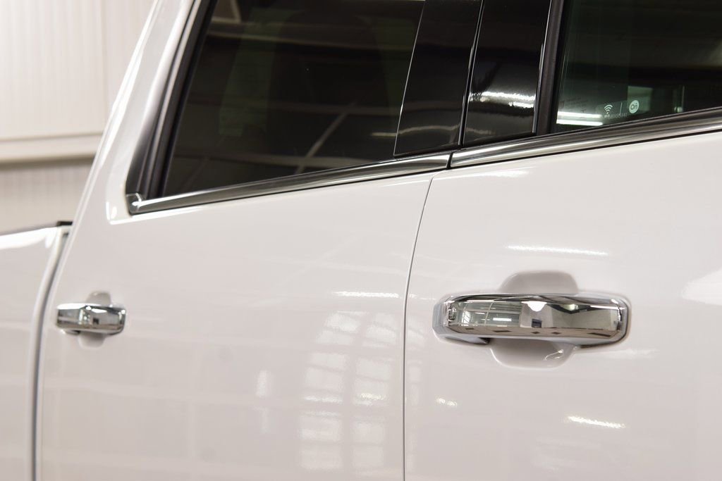 Used 2024 Chevrolet Silverado 2500 High Country w/ Technology Package image 21