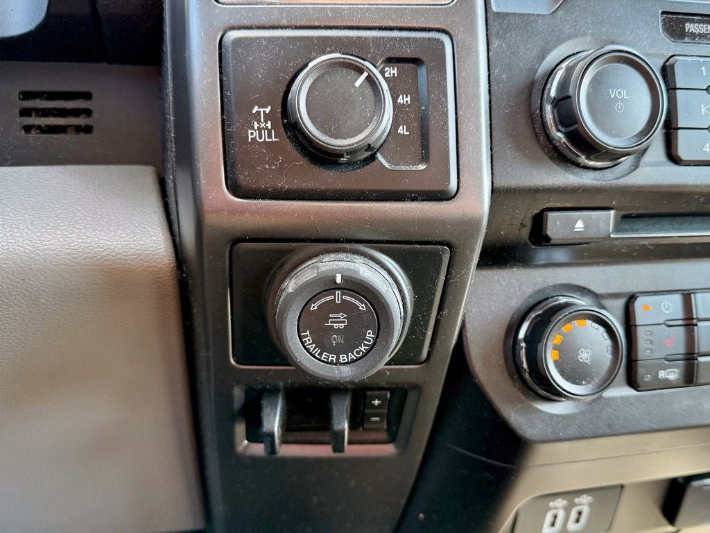 Used 2018 Ford F150 XLT w/ Equipment Group 302A Luxury AWD/4WD image 29