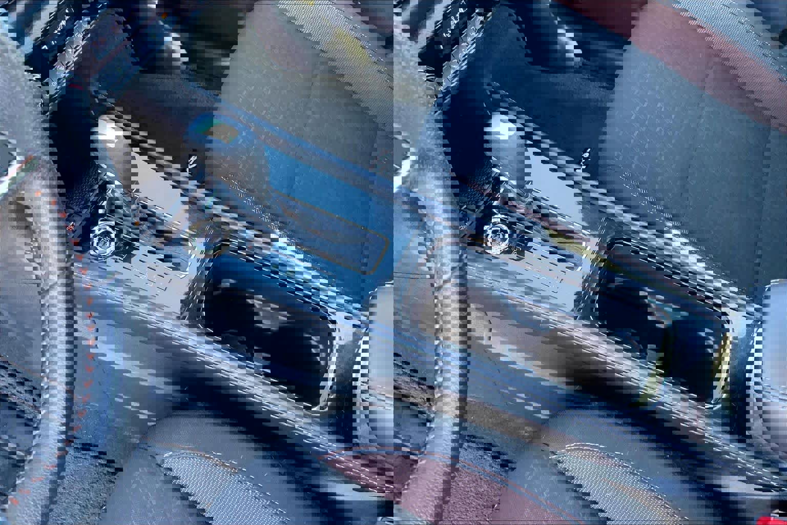 Used 2023 Nissan Kicks SR image 17